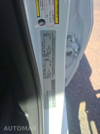 2026 Ram 1500 Laramie Crew Cab Short Bed – miniatura 2