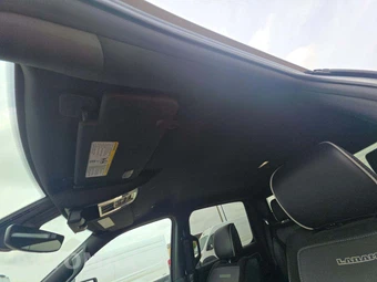 2026 Ram 1500 Laramie Crew Cab Short Bed - miniatura 8