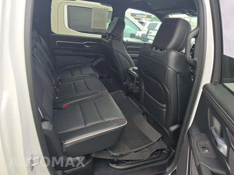 2026 Ram 1500 Laramie Crew Cab Short Bed - miniatura 16