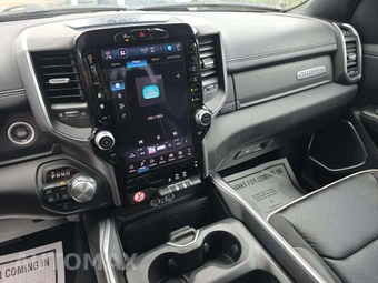 2026 Ram 1500 Laramie Crew Cab Short Bed - miniatura 10