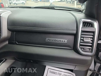 2026 Ram 1500 Laramie Crew Cab Short Bed - miniatura 19