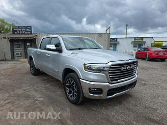 2026 Ram 1500 Laramie Crew Cab Short Bed - miniatura 4