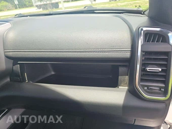2026 Ram 1500 Laramie Crew Cab Short Bed - miniatura 16