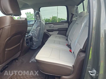 2026 Ram 1500 Laramie Crew Cab Short Bed - miniatura 13