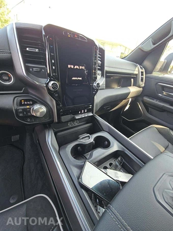 2026 Ram 1500 Laramie Crew Cab Short Bed – miniatura 10