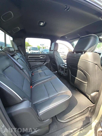 2026 Ram 1500 Laramie Crew Cab Short Bed – miniatura 16