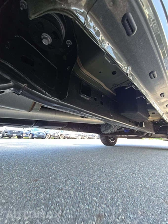 2026 Ram 1500 Laramie Crew Cab Short Bed – miniatura 17