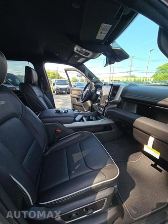 2026 Ram 1500 Laramie Crew Cab Short Bed – miniatura 18