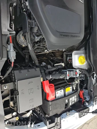 2026 Ram 1500 Laramie Crew Cab Short Bed - miniatura 21