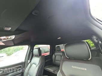 2026 Ram 1500 Laramie Crew Cab Short Bed - miniatura 11