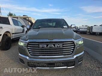2026 Ram 1500 Laramie Crew Cab Short Bed - miniatura 2