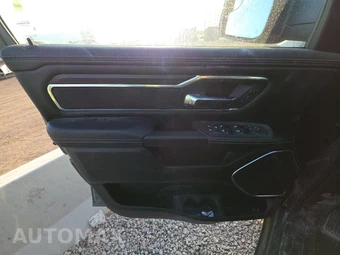 2026 Ram 1500 Laramie Crew Cab Short Bed - miniatura 9