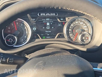 2026 Ram 1500 Laramie Crew Cab Short Bed - miniatura 12
