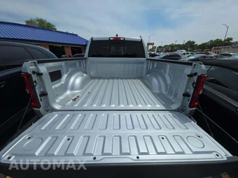 2026 Ram 1500 Laramie Crew Cab Short Bed - miniatura 14