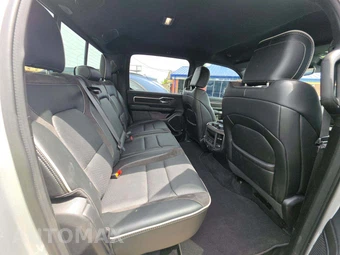 2026 Ram 1500 Laramie Crew Cab Short Bed - miniatura 16