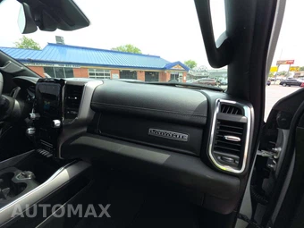 2026 Ram 1500 Laramie Crew Cab Short Bed - miniatura 19