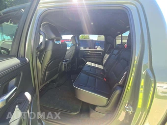 2026 Ram 1500 Laramie Crew Cab Short Bed - miniatura 13
