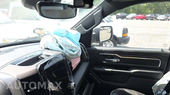 2026 Ram 1500 Laramie Crew Cab Short Bed - miniatura 23