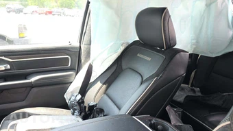 2026 Ram 1500 Laramie Crew Cab Short Bed - miniatura 25