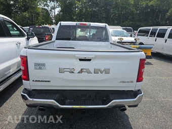 2026 Ram 1500 Laramie Crew Cab Short Bed - miniatura 5