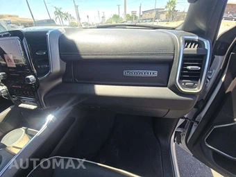 2026 Ram 1500 Laramie Crew Cab Short Bed - miniatura 19
