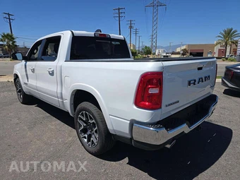 2026 Ram 1500 Laramie Crew Cab Short Bed - miniatura 2