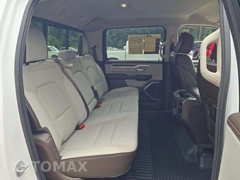 2026 Ram 1500 Laramie Crew Cab Short Bed - miniatura 16
