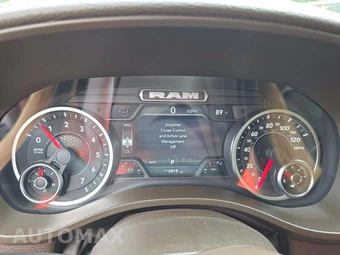 2026 Ram 1500 Laramie Crew Cab Short Bed - miniatura 9