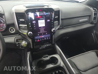 2026 Ram 1500 Laramie Crew Cab Short Bed - miniatura 11