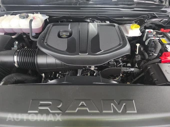 2026 Ram 1500 Laramie Crew Cab Short Bed - miniatura 15
