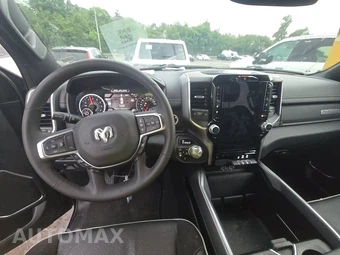 2026 Ram 1500 Laramie Crew Cab Short Bed - miniatura 11