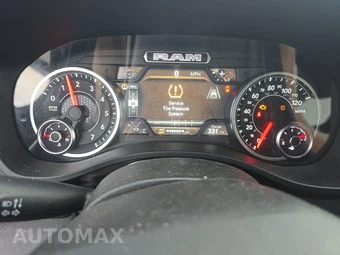 2026 Ram 1500 Laramie Crew Cab Short Bed - miniatura 12