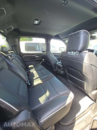 2026 Ram 1500 Laramie Crew Cab Short Bed – miniatura 16
