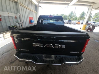 2026 Ram 1500 Laramie Crew Cab Short Bed - miniatura 5