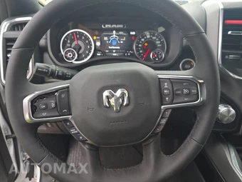 2026 Ram 1500 Laramie Crew Cab Short Bed - miniatura 10