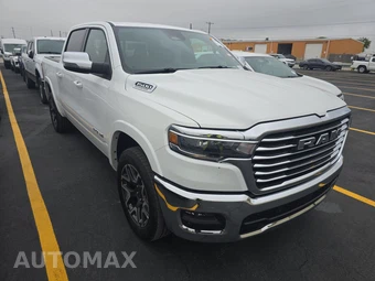 2026 Ram 1500 Laramie Crew Cab Short Bed - miniatura 3