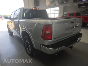 2026 Ram 1500 Laramie Crew Cab Short Bed - miniatura 6