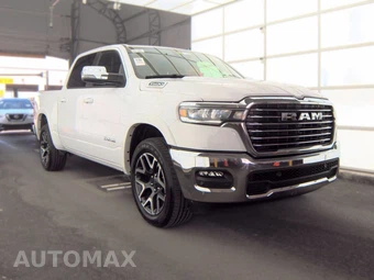 2026 Ram 1500 Laramie Crew Cab Short Bed - miniatura 3