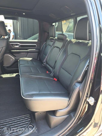 2026 Ram 1500 Laramie Crew Cab Short Bed - miniatura 13