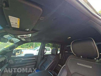 2026 Ram 1500 Laramie Crew Cab Short Bed – miniatura 11