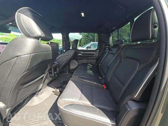 2026 Ram 1500 Laramie Crew Cab Short Bed – miniatura 13