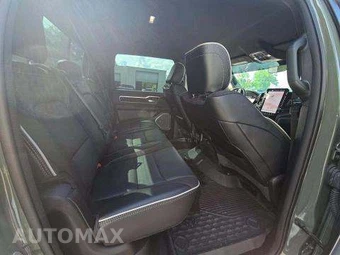 2026 Ram 1500 Laramie Crew Cab Short Bed – miniatura 16