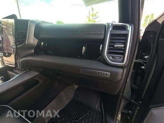 2026 Ram 1500 Laramie Crew Cab Short Bed – miniatura 19