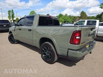 2026 Ram 1500 Laramie Crew Cab Short Bed – miniatura 2