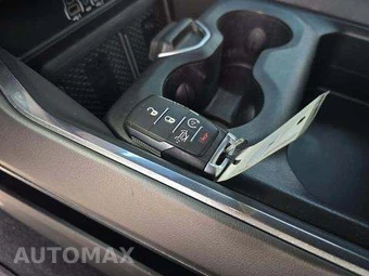 2026 Ram 1500 Laramie Crew Cab Short Bed – miniatura 8