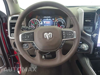 2026 Ram 1500 Laramie Crew Cab Short Bed - miniatura 10