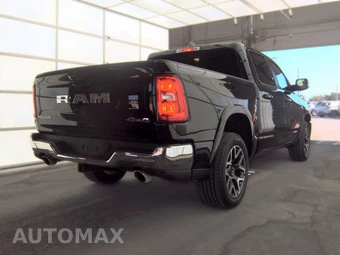 2026 Ram 1500 Laramie Crew Cab Short Bed - miniatura 4
