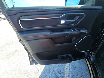 2026 Ram 1500 Laramie Crew Cab Short Bed - miniatura 9