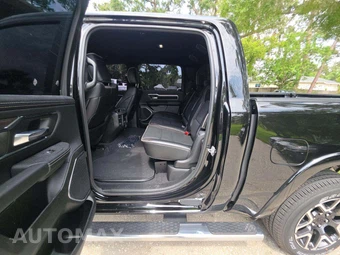 2026 Ram 1500 Laramie Crew Cab Short Bed - miniatura 13