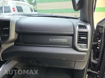 2026 Ram 1500 Laramie Crew Cab Short Bed - miniatura 19